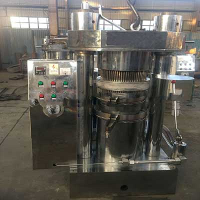 全自動液壓榨油機(jī)實(shí)拍圖 全自動液壓榨油機(jī)實(shí)拍圖
